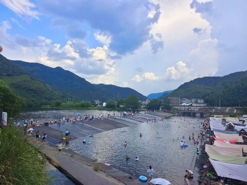 配图1